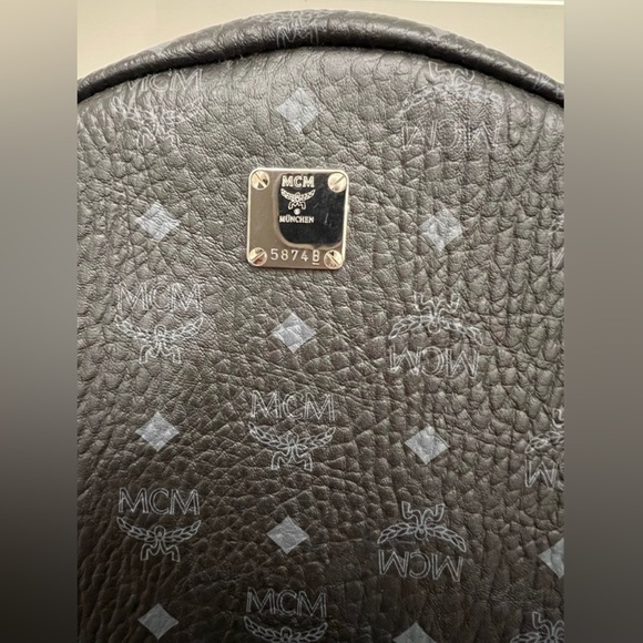 i’m selling a used mcm backpack because i no longer use it - Picture 3 of 7